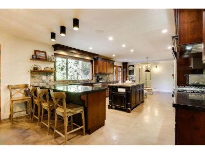 14084 GREENCREST Drive | Surrey British Columbia | Slide Image Twelve