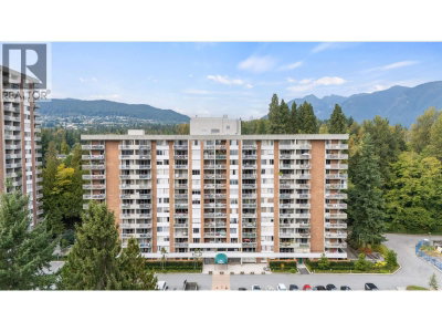 2012 FULLERTON Avenue | North Vancouver British Columbia | Slide Image Three