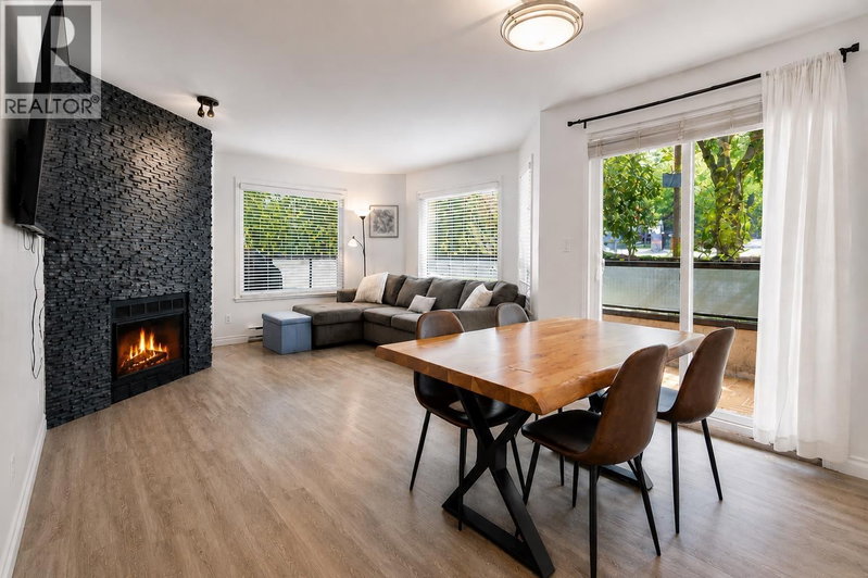 175 4TH Street North Vancouver British Columbia, V7M 1H6 - 1 Bedroom Condo For Sale
