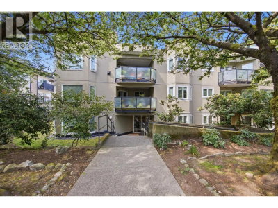 175 4TH Street | North Vancouver British Columbia | Slide Image Two