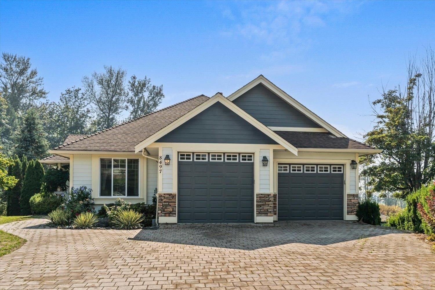 8497 BRADSHAW Place, Chilliwack, British Columbia V4Z 0A7