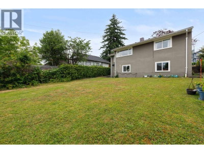4561 NANAIMO Street | Vancouver British Columbia | Slide Image Fourteen