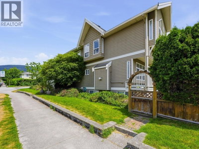 2048 ST. GEORGES Avenue | North Vancouver British Columbia | Slide Image Two