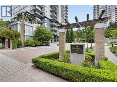 290 NEWPORT Drive | Port Moody British Columbia | Slide Image Two