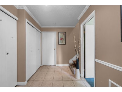 14110 72A Avenue | Surrey British Columbia | Slide Image Twenty