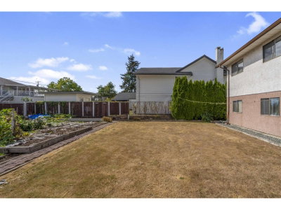 14110 72A Avenue | Surrey British Columbia | Slide Image Twenty-six