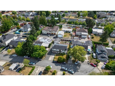 14110 72A Avenue | Surrey British Columbia | Slide Image Thirty