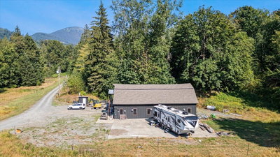 5175 FARNHAM Road | Ryder Lake British Columbia | Slide Image Seven
