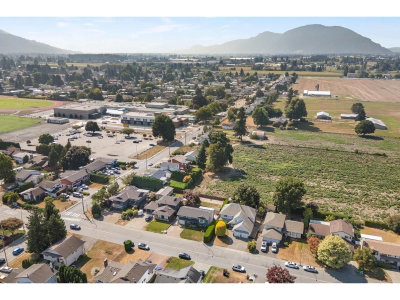 6667 WILTSHIRE Street | Chilliwack British Columbia | Slide Image Forty
