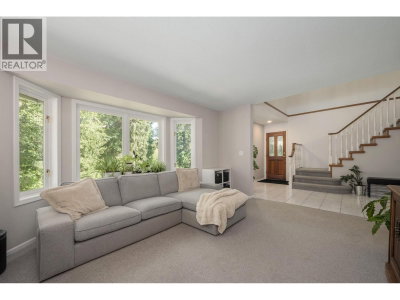 26070 116 Avenue | Maple Ridge British Columbia | Slide Image Nine