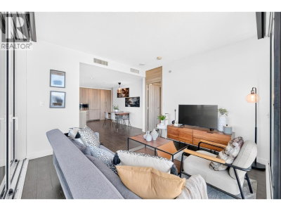 4730 LOUGHEED HIGHWAY | Burnaby British Columbia | Slide Image Ten