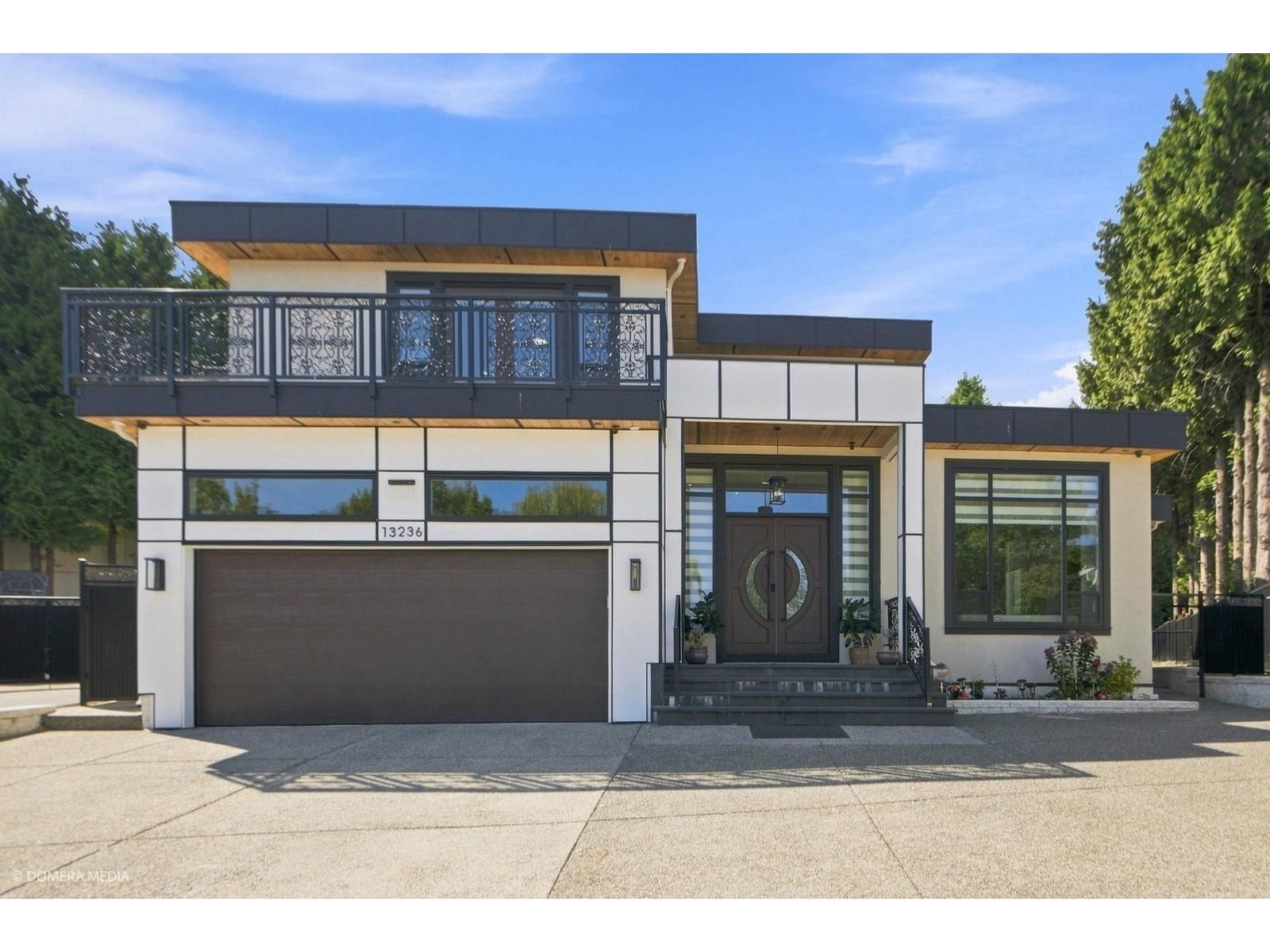 13236 78A Avenue, Surrey, British Columbia V3W 7B7