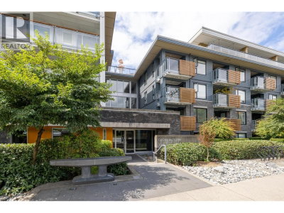 221 3RD Street | North Vancouver British Columbia | Slide Image Thirty-five