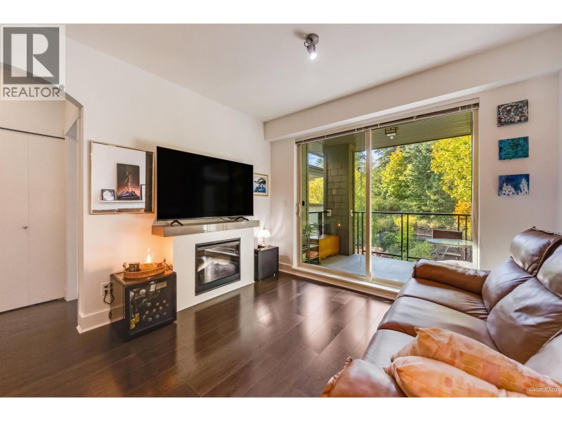 7418 BYRNEPARK Walk Burnaby British Columbia, V3N 0B3 - 1 Bedroom Condo For Sale
