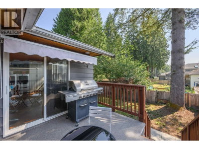 3342 FROMME Road | North Vancouver British Columbia | Slide Image Nine