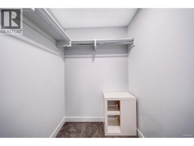 8160 MCMYN Way | Richmond British Columbia | Slide Image Eleven