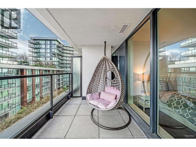 8160 MCMYN Way | Richmond British Columbia | Slide Image Seventeen