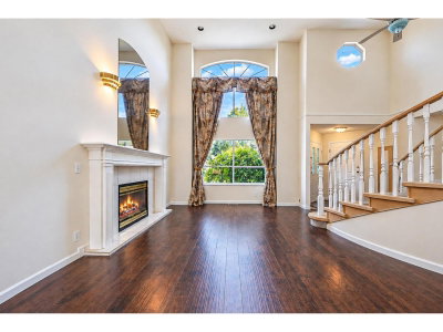 16042 108A Avenue | Surrey British Columbia | Slide Image Eleven