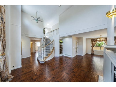16042 108A Avenue | Surrey British Columbia | Slide Image Eighteen