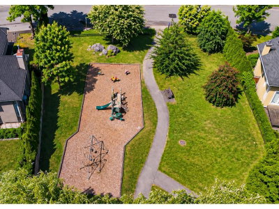 16042 108A Avenue | Surrey British Columbia | Slide Image Nine