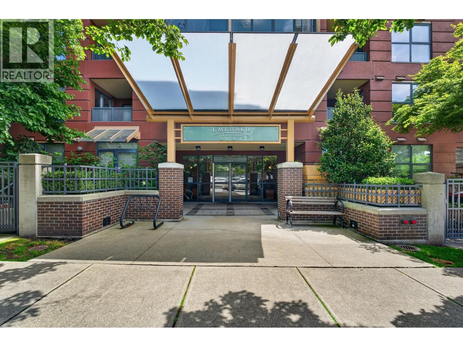 5288 MELBOURNE Street, Vancouver, British Columbia V5R 6E6