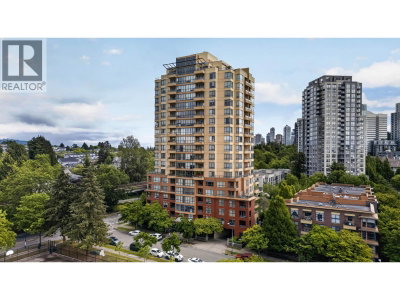 5288 MELBOURNE Street | Vancouver British Columbia | Slide Image Three
