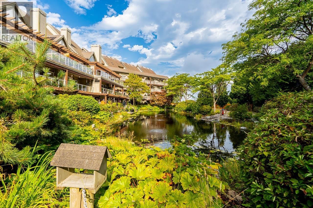 1120 TSATSU SHORES Drive, Delta, British Columbia V4M 4G3