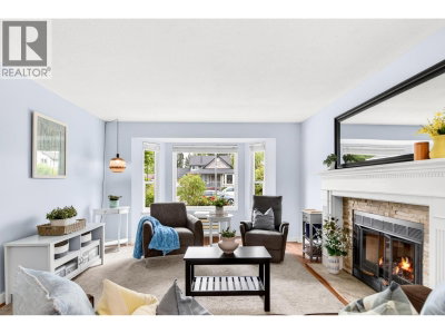 23425 WHIPPOORWILL Avenue | Maple Ridge British Columbia | Slide Image Eleven