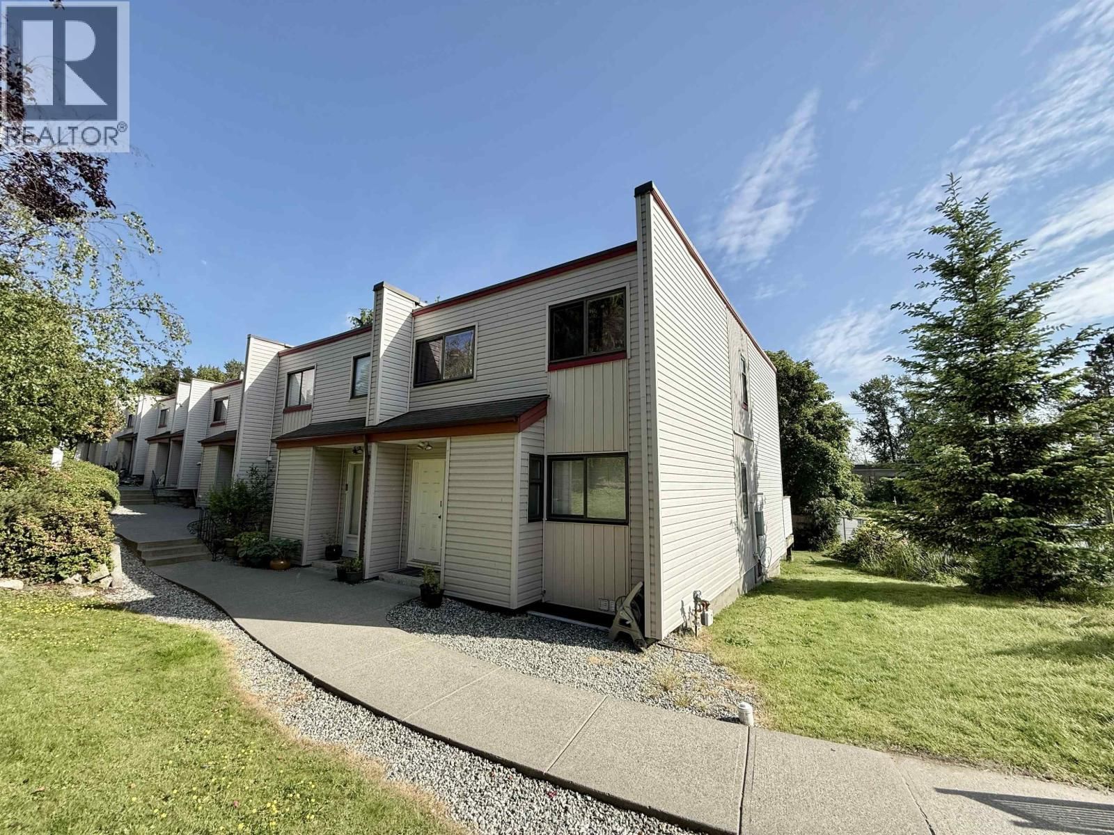 6762 KNEALE Place, Burnaby, British Columbia V5B 2Z2