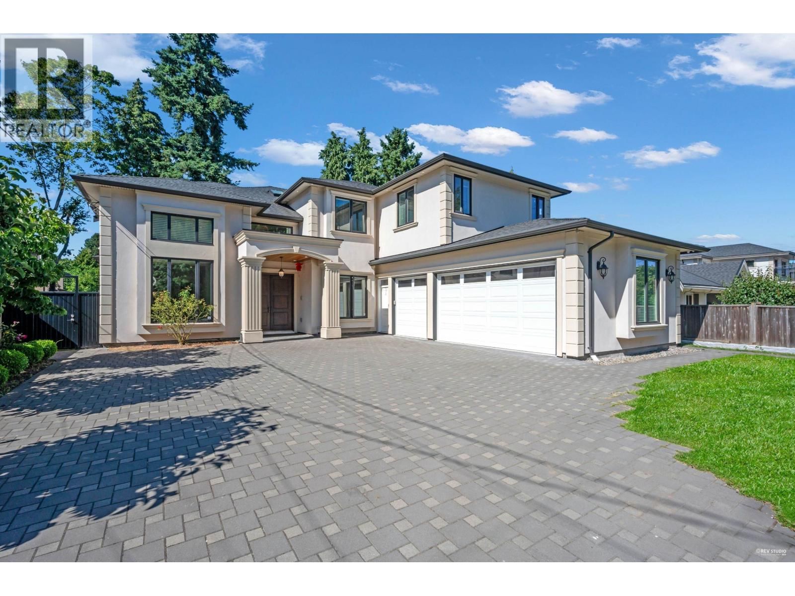8351 LESLIE Road, Richmond, British Columbia V6X 1E4
