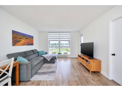 10523 UNIVERSITY Drive | Surrey British Columbia | Slide Image Seven