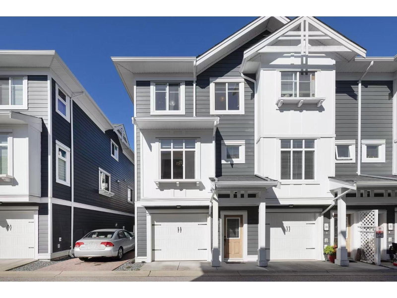 8433 164 Street Surrey British Columbia, V4N 1E1 - 4 Bedrooms Condo For Sale