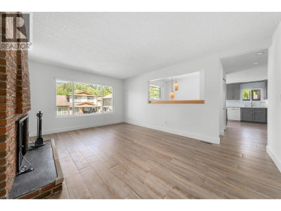 1231 RIVER Drive | Coquitlam British Columbia | Slide Image Twenty