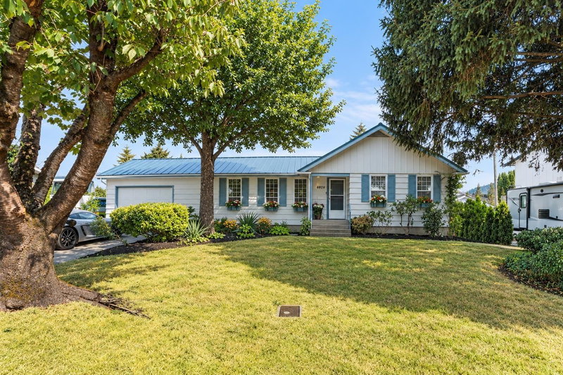 6820 CASABELLO Drive Chilliwack British Columbia, V2R 2R3 - 3 Bedrooms Home For Sale