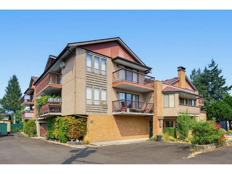 46195 CLEVELAND Avenue Chilliwack British Columbia, V2P 2X5 - 2 Bedrooms Condo For Sale