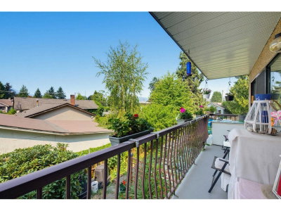 46195 CLEVELAND Avenue | Chilliwack British Columbia | Slide Image Two