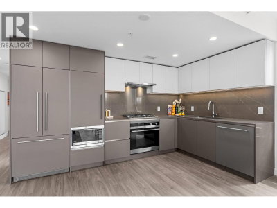 2135 SPRINGER Avenue | Burnaby British Columbia | Slide Image Nine