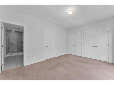 2277 OAK MEADOWS Drive | Surrey British Columbia | Slide Image Nineteen
