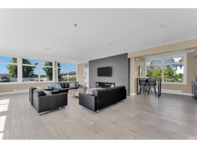 2277 OAK MEADOWS Drive | Surrey British Columbia | Slide Image Thirty-two