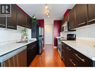 3737 BARTLETT Court | Burnaby British Columbia | Slide Image Thirteen