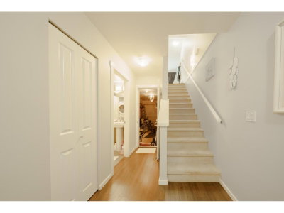 14955 60 Avenue | Surrey British Columbia | Slide Image Seven