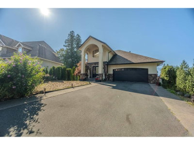 10132 KENSWOOD Drive | Chilliwack British Columbia | Slide Image Two