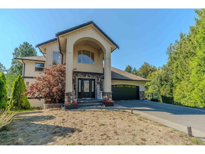 10132 KENSWOOD Drive | Chilliwack British Columbia | Slide Image Three