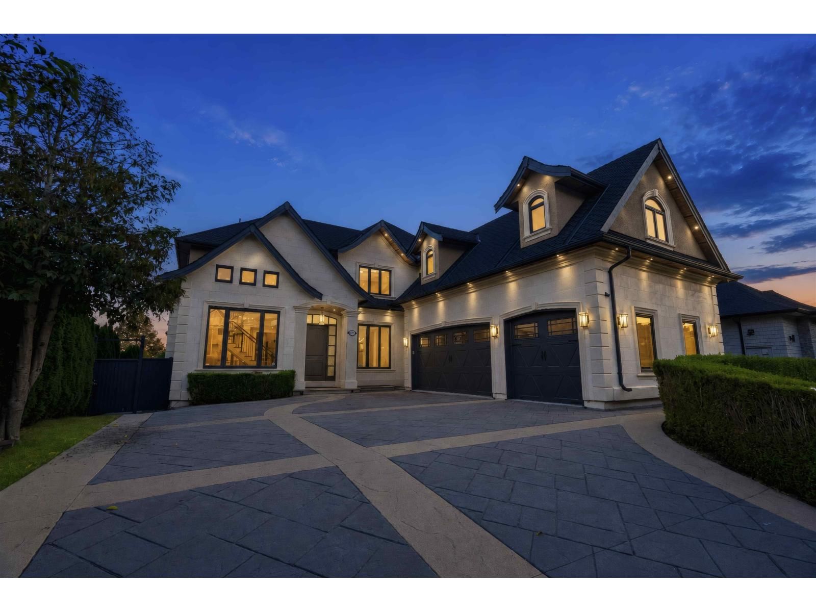 16636 57 Avenue, Surrey, British Columbia V3S 2L7