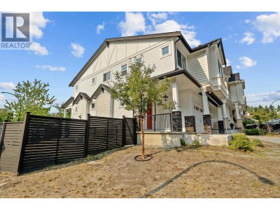 11315 230 Street | Maple Ridge British Columbia | Slide Image Five