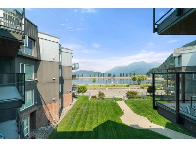 378 ESPLANADE Avenue | Harrison Hot Springs British Columbia | Slide Image Eighteen