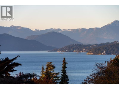 5550 KINGSTON Road | Vancouver British Columbia | Slide Image Two