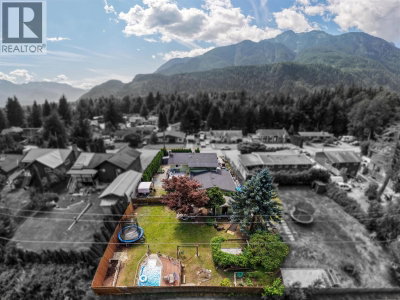 42056 BIRKEN Road | Squamish British Columbia | Slide Image Twelve