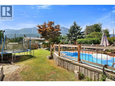 42056 BIRKEN Road | Squamish British Columbia | Slide Image Fifteen