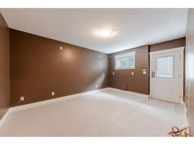 14650 61A Avenue | Surrey British Columbia | Slide Image Thirty